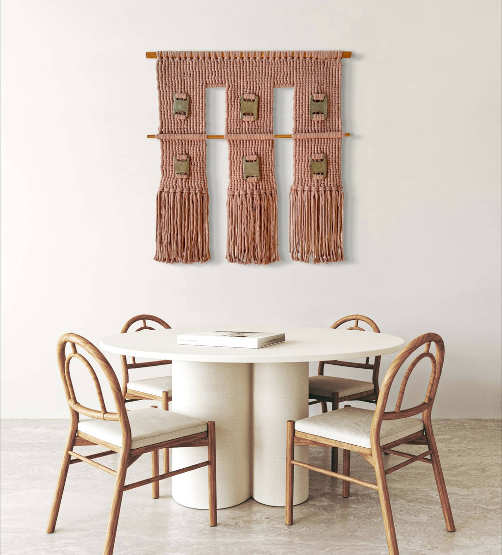HORIZON geknüpfter Wandbehang mit Keramikelementen